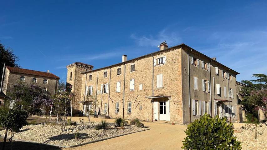 Maison d’hôte pour 2 personnes, avec jardin en Ardèche