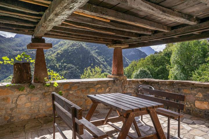 Studio « La Panera d'Abaxo » avec vue sur la montagne in Somiedo, Chaîne Cantabrique