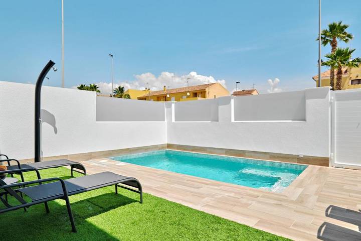 Casa rural para 8 personas, con Balcón y Terraza además de Piscina y Vistas en San Pedro del Pinatar - 4