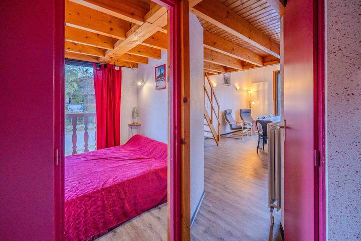 Ganze Wohnung, Ferienwohnung 'Framboise Les Monts D'olmes' mit Bergblick und privater Terrasse in Les Monts d'Olmes, Montferrier
