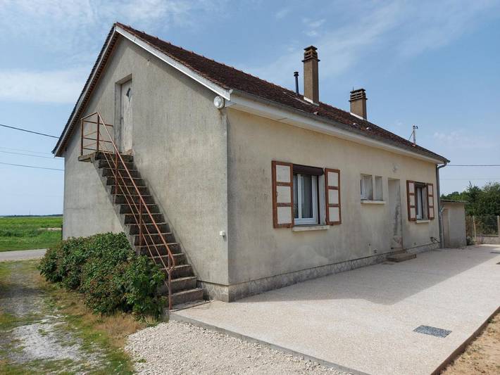 Gîte pour 6 personnes, avec terrasse et jardin - 1