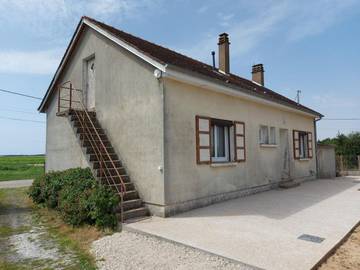 Gîte pour 6 personnes, avec jardin et terrasse dans Eure-et-Loir