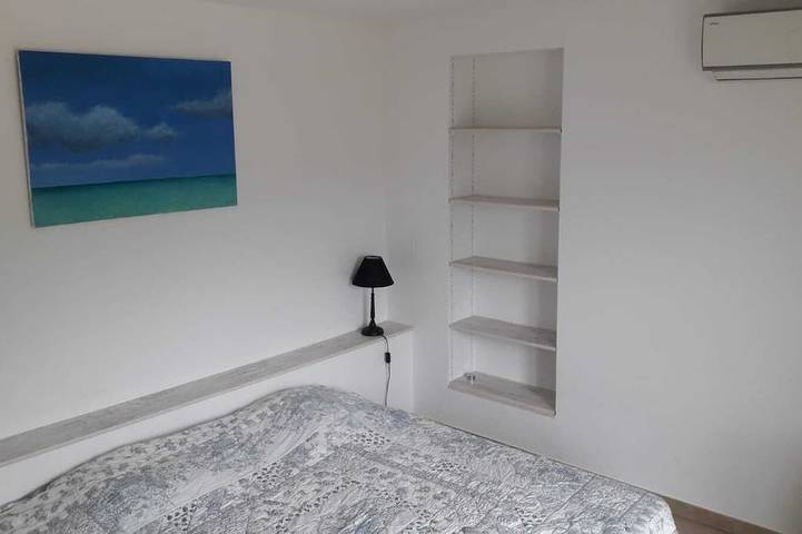 Gîte pour 2 personnes, avec jardin ainsi que terrasse et jacuzzi à Corbara - 2