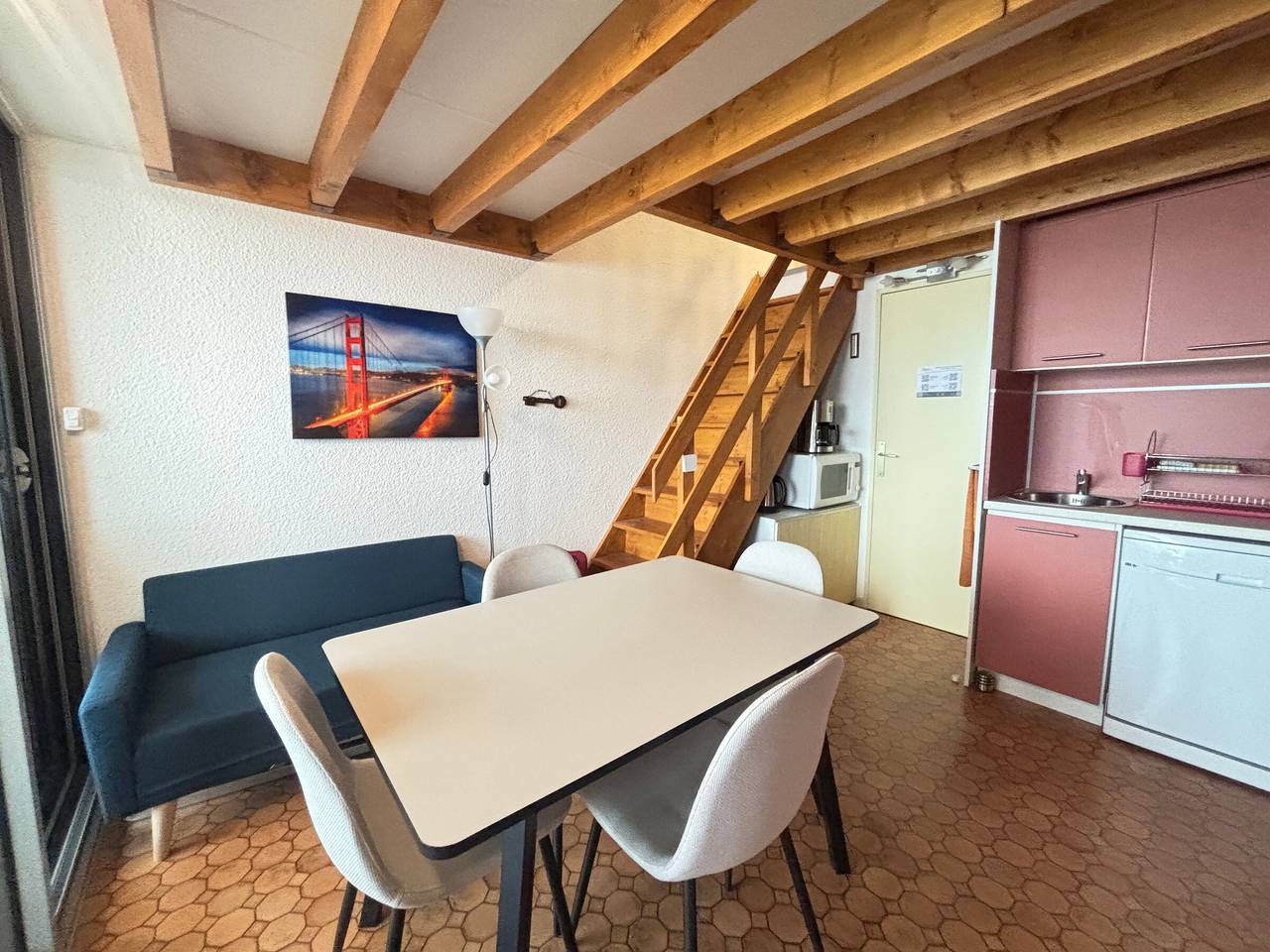 Appartement entier, Saint-Cyprien - Duplex 2 chambres avec terrasse et parking privé in Saint-Cyprien, Côte méditerranéenne (France)