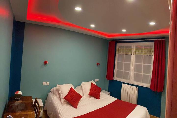 Location de vacances pour 12 personnes, avec jacuzzi et jardin à Lieurey - 2