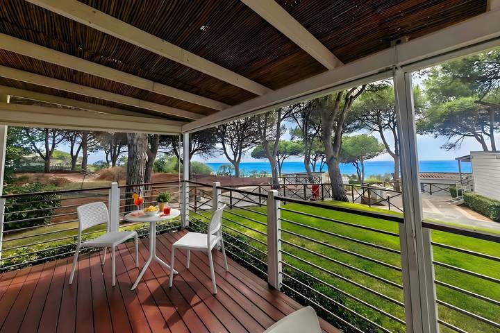 Bungalow für 4 Personen, mit Meerblick und Terrasse, mit Haustier in Kampanien