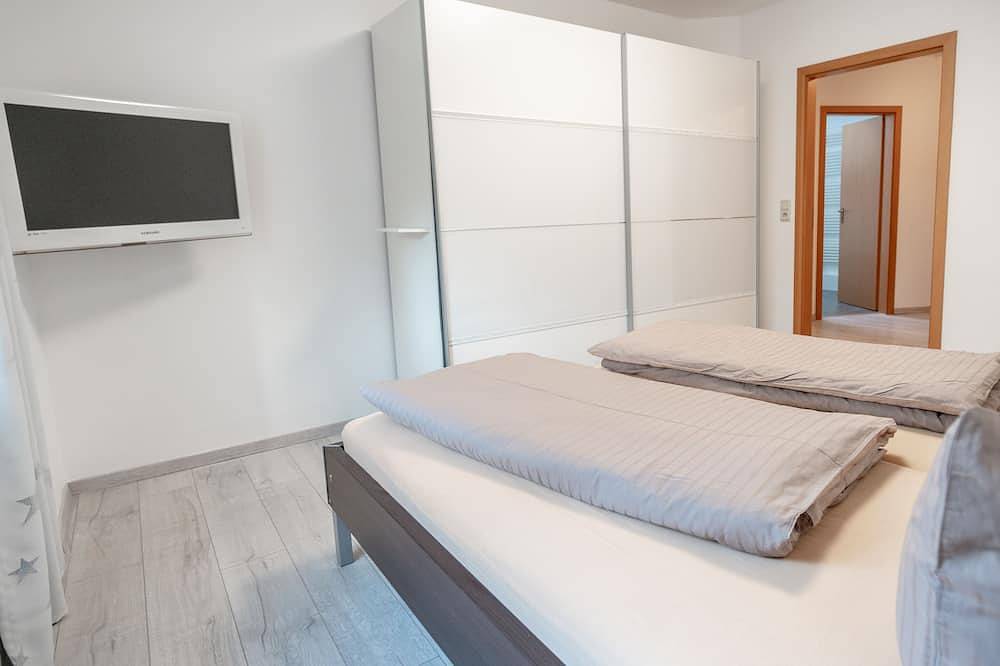 Ganze Wohnung, Moderne 76 qm gemütliche Fewo.  mit Blick auf die beliebten Spiegelsberge. in Halberstadt, Magdeburger Börde