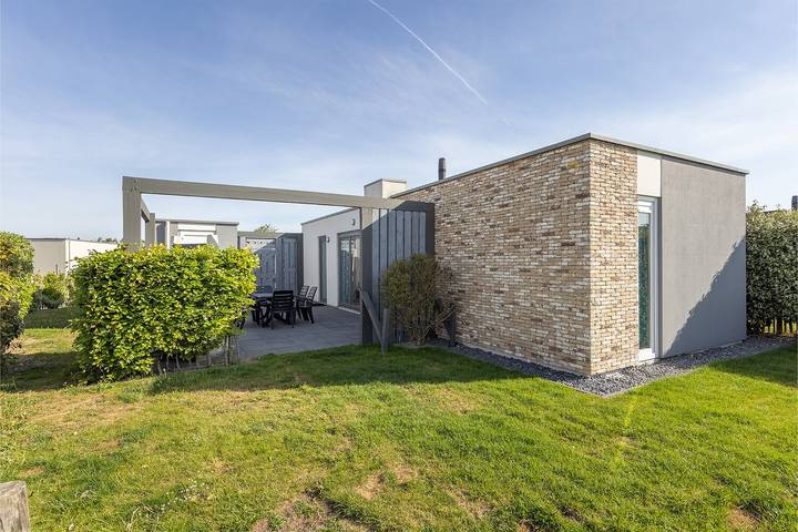 Ferienhaus für 6 Personen, mit Balkon/Terrasse und Terrasse sowie Garten und Sauna in Callantsoog