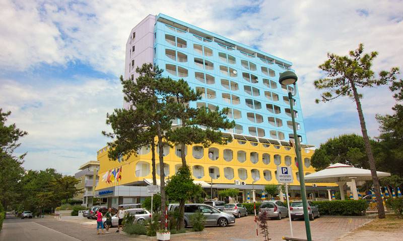 Ferienwohnung für 6 Personen, mit Ausblick und Balkon/Terrasse sowie Meerblick in Lignano Pineta - 3