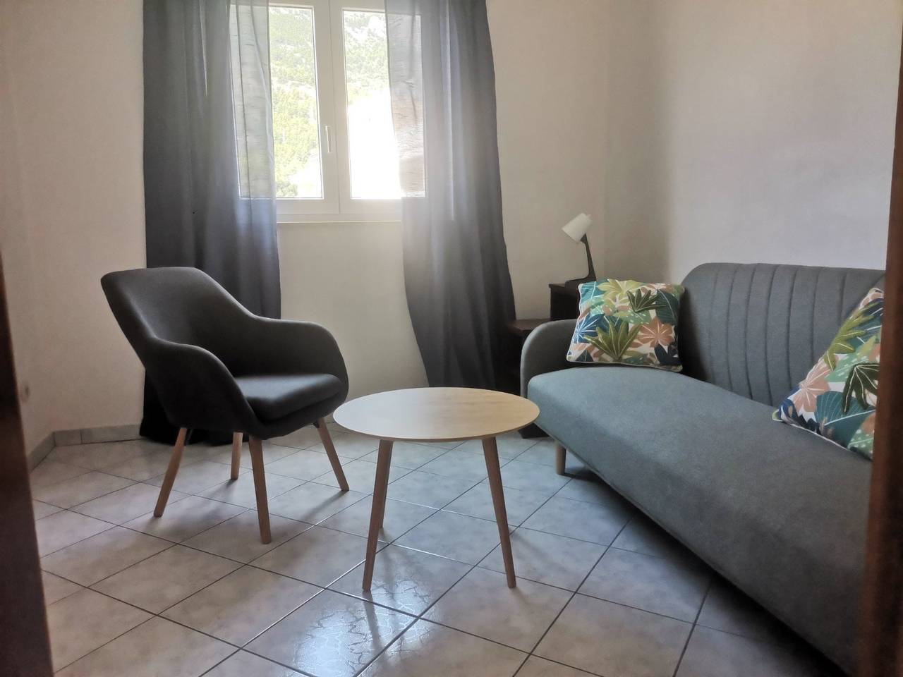 Ganze Wohnung, 2-Zimmer-Ferienwohnung mit Terrasse und Meerblick Baska Voda, Makarska A-6612-a in Baska Voda, Makarska Riviera