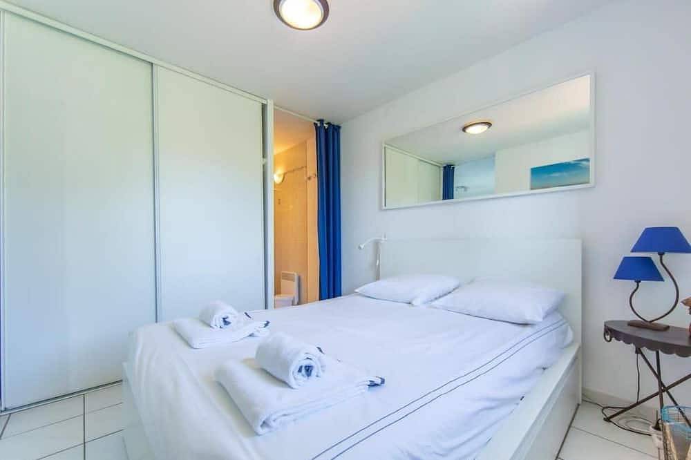 Entire apartment, Appartement Le Chenal in Arès for 4 persons in Arès, Arcachon region