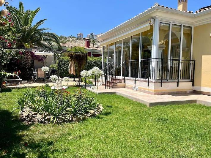 Chalet para 6 personas, con piscina y jardín en Bonalba