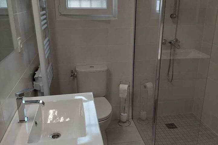 Location de vacances pour 3 personnes, avec terrasse et jardin à Montbrun-des-Corbières - 4