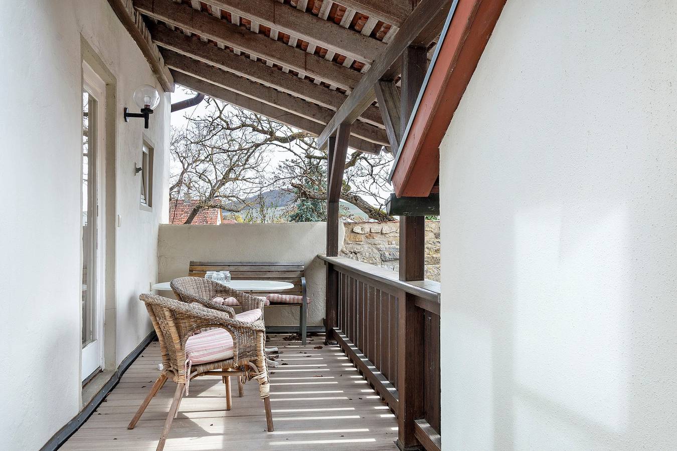 Ganze Wohnung, Ferienwohnung 'Eulenturm' mit Gemeinschaftsgarten, Balkon und Wlan in Iphofen, Fränkisches Weinland