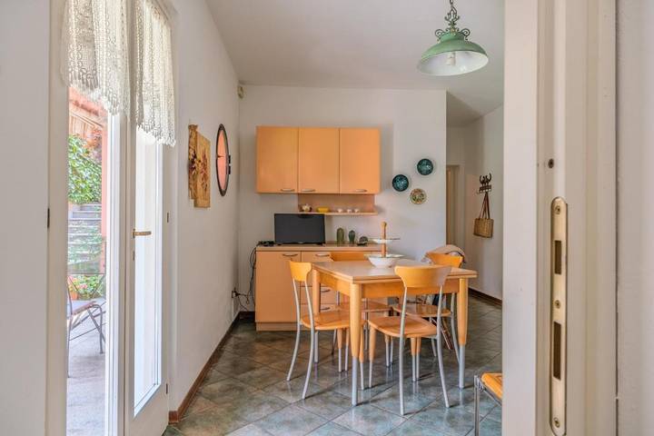 Villa pour 5 personnes, avec balcon ainsi que vue sur le lac et jardin dans Lac de Côme - 2