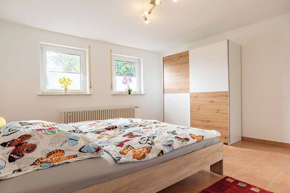 Ganze Wohnung, Bitzer Blick fühlen Sie sich wie zuhause! 2 Zimmer, Voll eingerichtete Küche, Tv in Bitz, Neckar-Alb