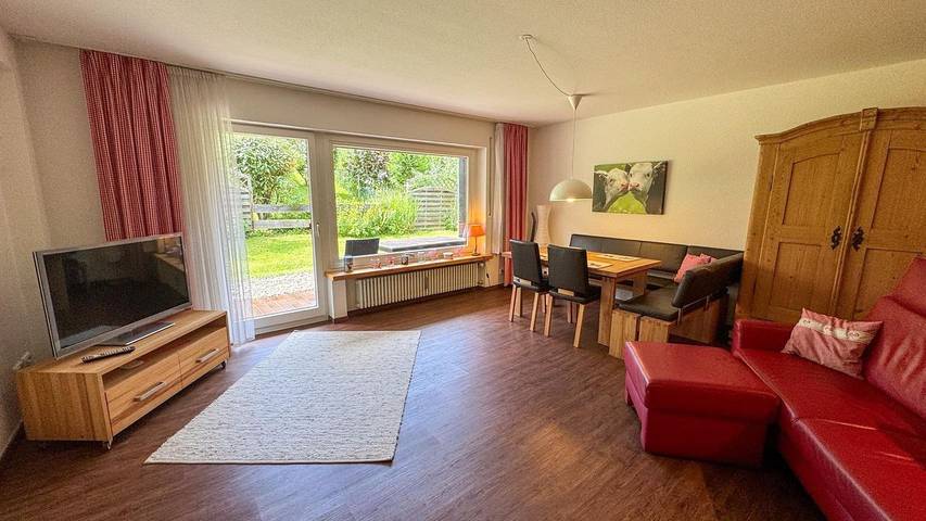 Ferienwohnung für 4 Personen, mit Balkon und Garten sowie Sauna in Bolsterlang