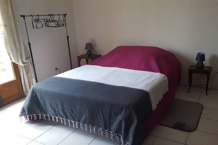 Chambre d’hôte pour 5 personnes, avec piscine et jardin à Homps - 4