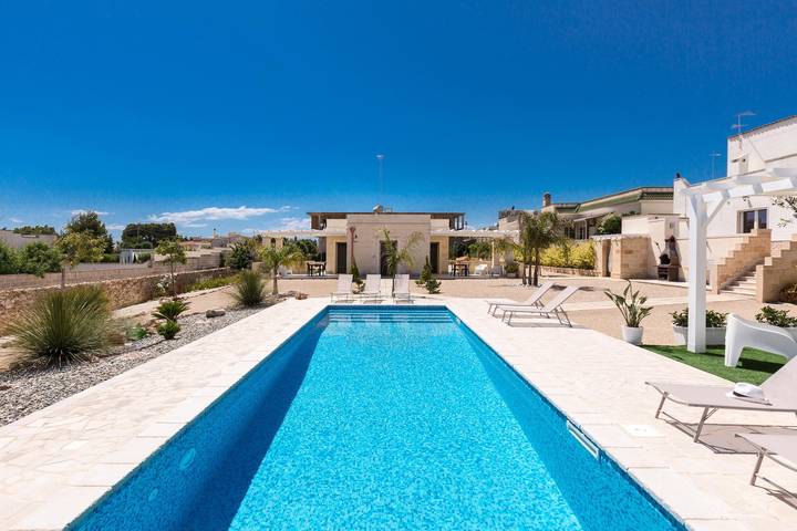 Location de vacances pour 12 personnes, avec Piscine à San Pietro In Bevagna - 2