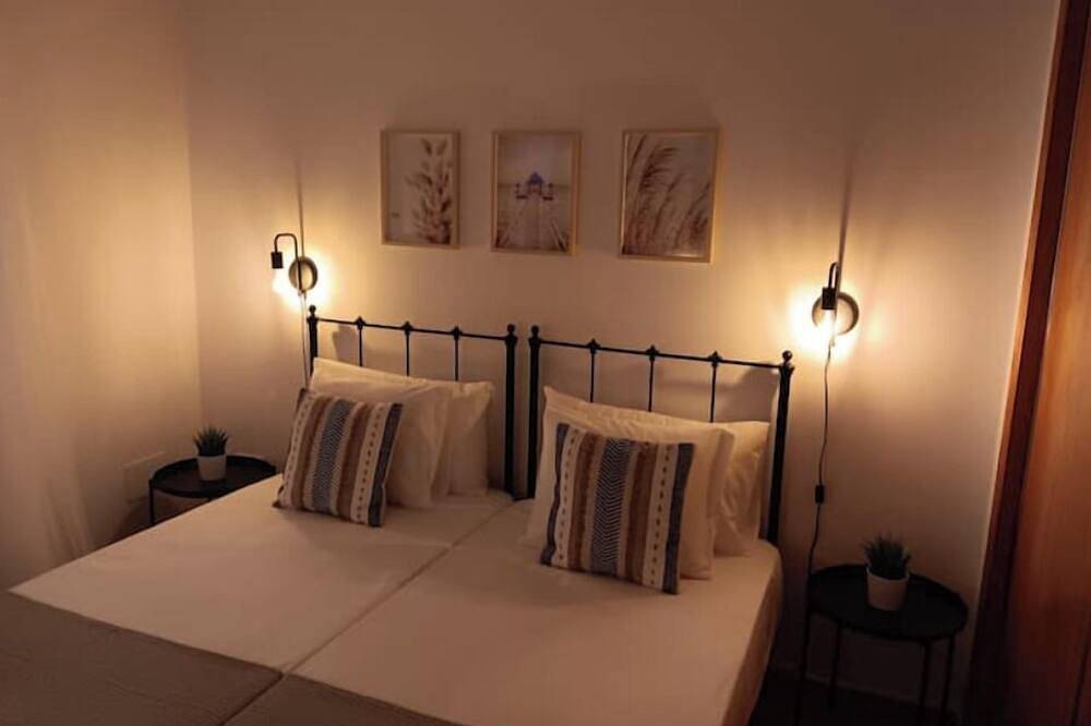 Entire apartment, Charming house just two minutes from the historic center of Ayamonte. in Ayamonte, Costa de la Luz