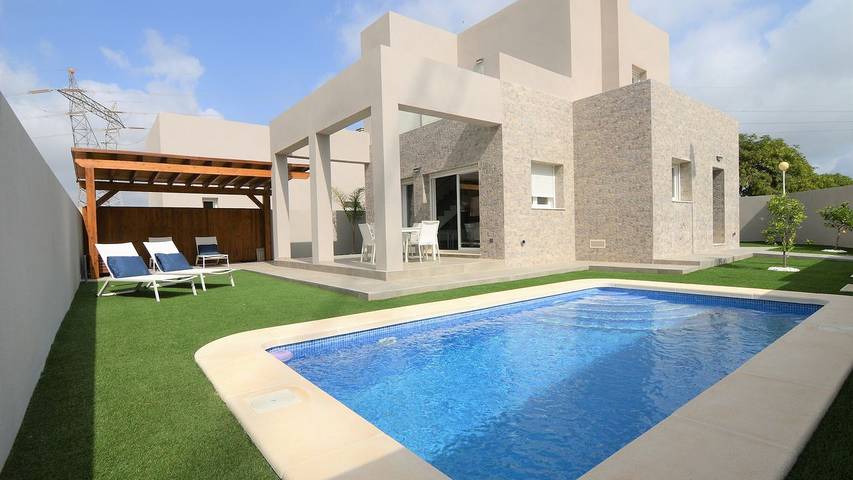 Villa für 6 Personen, mit Terrasse und Garten sowie Pool, mit Haustier - 1