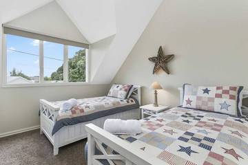 Holiday Home for 10 People in Barwon Heads, Bellarine, Photo 2