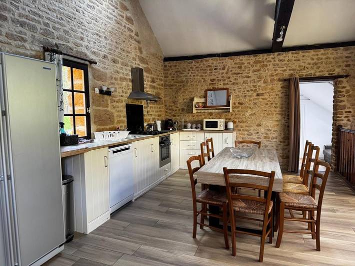 Location de vacances pour 9 personnes, avec piscine ainsi que jardin et jacuzzi, adapté aux familles à Vimoutiers - 2