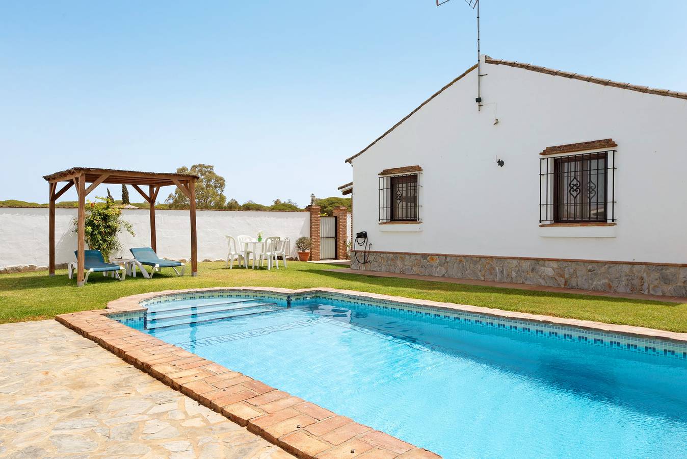 Casa de vacaciones 'Casa Roche Noble 2' con piscina privada, terraza privada y Wi-Fi in Conil de la Frontera, Costa de la Luz