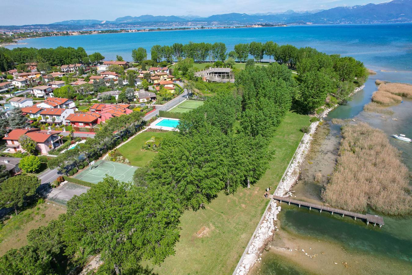 Appartamento intero, Mgh Family Stay - Acquarius Resort Lake Front in Sirmione, Prealpi Gardesane
