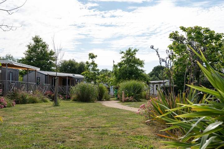 Caravane pour 4 personnes à Coëx - 2