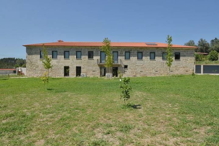 Casa de huéspuedes para 4 personas, con Balcón y Terraza además de Jardín y Piscina en Póvoa de Lanhoso - 2