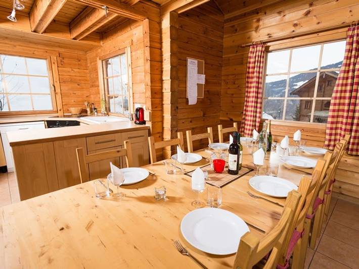 Gîte pour 12 personnes, avec terrasse à Courchevel