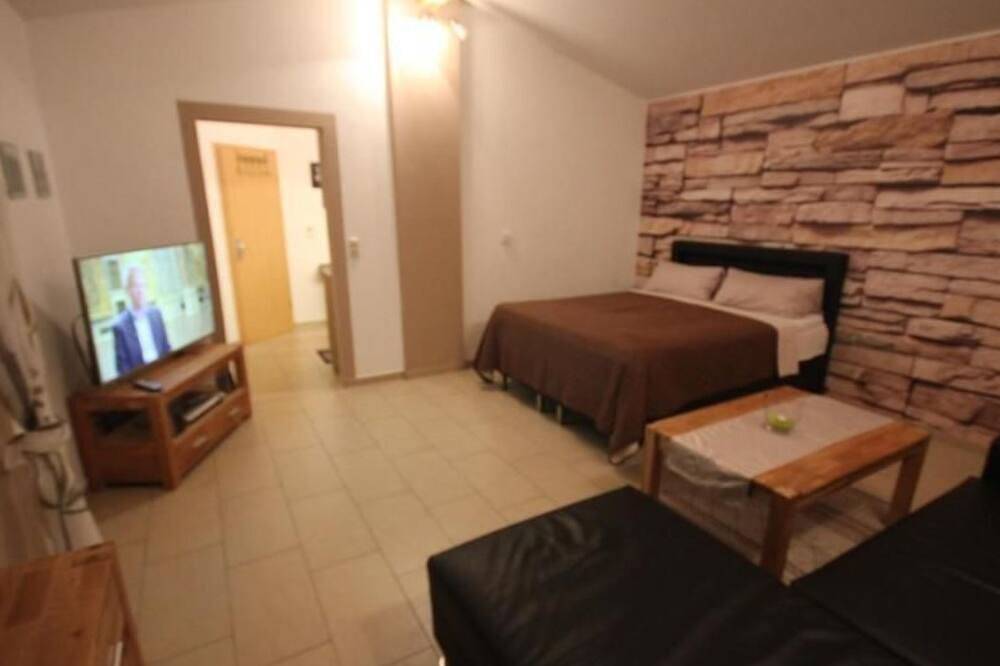 Ganze Wohnung, Mueritzbrise 3 mit Terrasse free Wifi in Ludorf, Müritz
