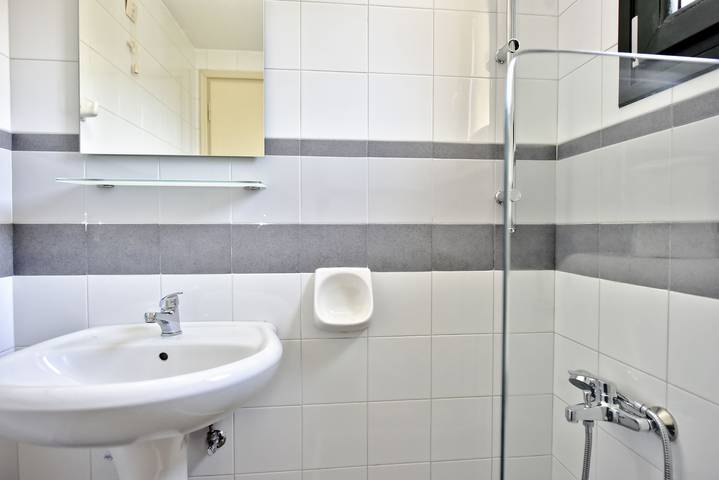 Gîte pour 3 personnes, avec jardin, adapté aux familles dans Malia - 4