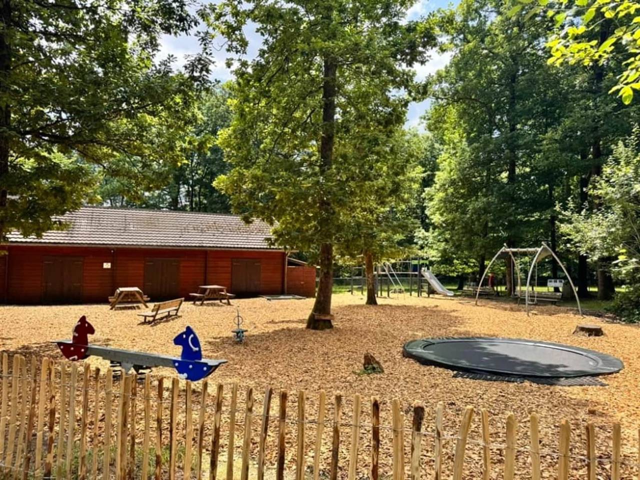 Waldchalet in Namur in Viroinval, Parc Naturel Viroin Hermeton