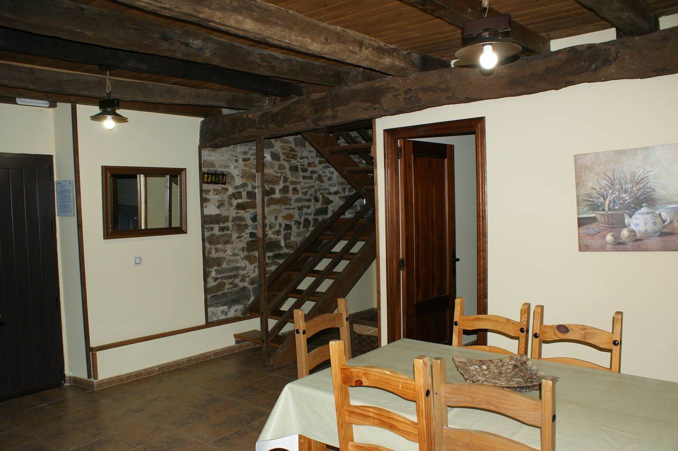 Appartement entier, Appartement 'O Bolaño Apt 2' avec vue sur les montagnes, piscine partagée et jardin partagé in A Gudiña, Orense Région