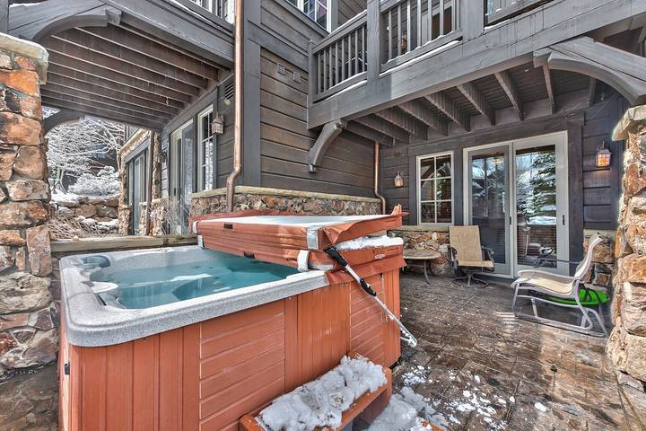Vacation rental for 12 people, with hot tub in Park City UT