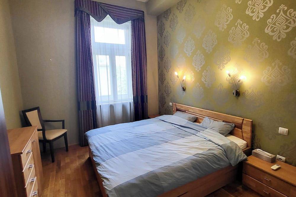 Ganze Wohnung, 2-bedroom apartment in charming Győr with Ac, Wifi. Enjoy your stay in Györ, Raab-Wieselburg-Ödenburg