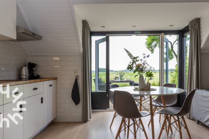 Schönes 4-Personen-Ferienhaus mit Panoramablick in Wanneperveen bei Giethoorn in Nationalpark Weerribben-Wieden