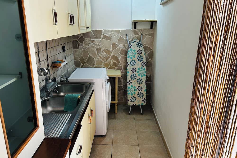 Entire apartment, Lovely ground floor Moon Drop in Lido Marini, Gulf of Taranto