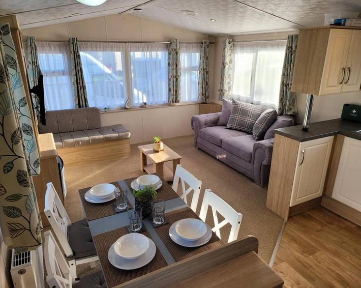Location de vacances pour 6 personnes, avec jardin ainsi que vue et piscine, animaux acceptés à Northampton - 3