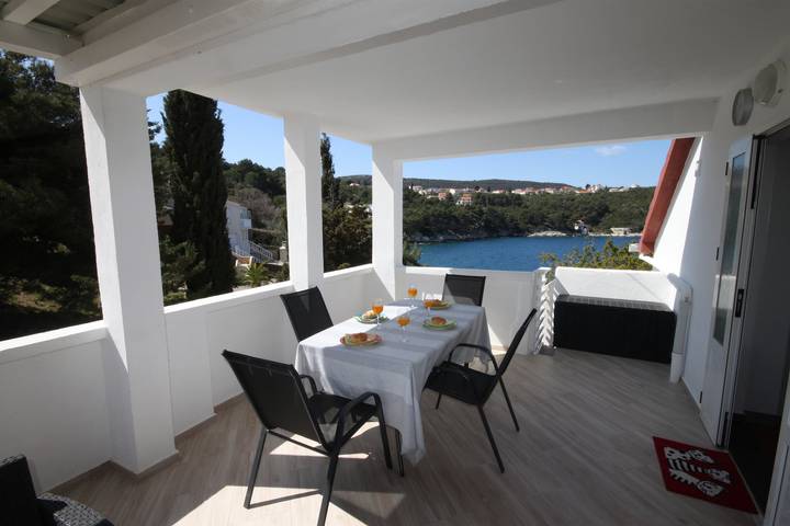 Ganze Wohnung, Wohnung direkt am Meer gelegen, mit herrlicher Aussicht und Meerblick in Dugi Otok