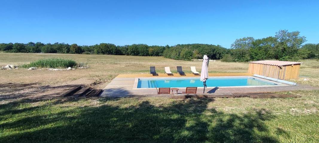 Location de vacances pour 5 personnes, avec piscine et terrasse à Carnac-Rouffiac - 2