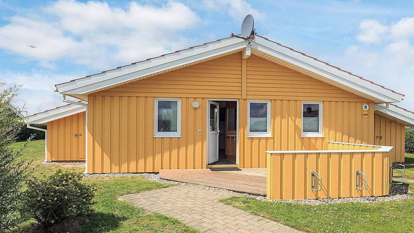 Ferienhaus für 13 Personen, mit Sauna und Garten, mit Haustier