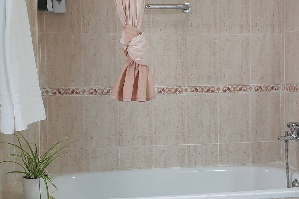 Apartamento entero, Cupido Beach El Morche. Patio, Costa, Mar y Playa. in Torrox Costa, Torrox