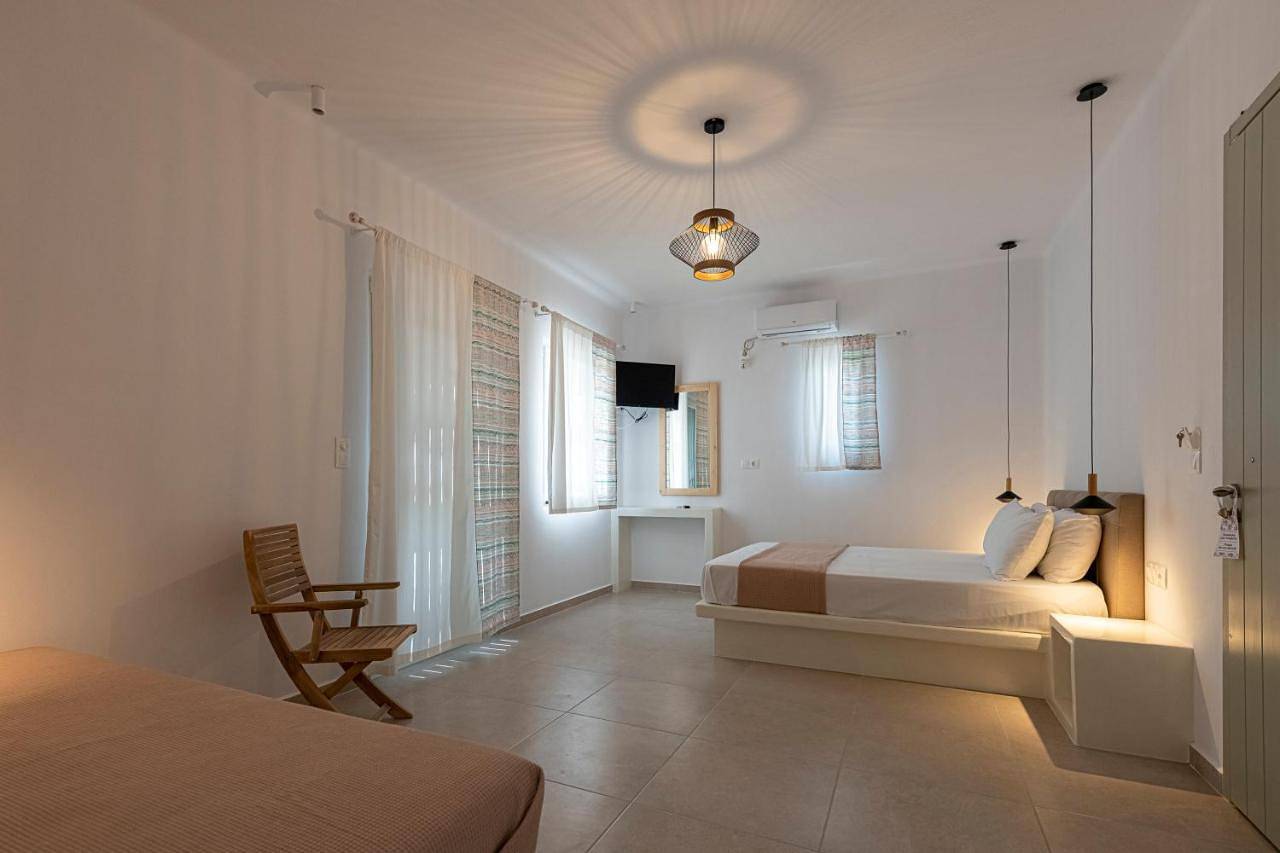 Economy Double Room in Kímolos