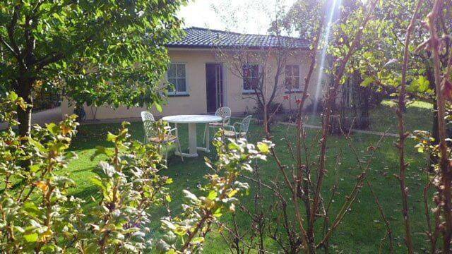 Ferienwohnung für 2 Personen, mit Terrasse und Garten sowie Ausblick in Ladbergen