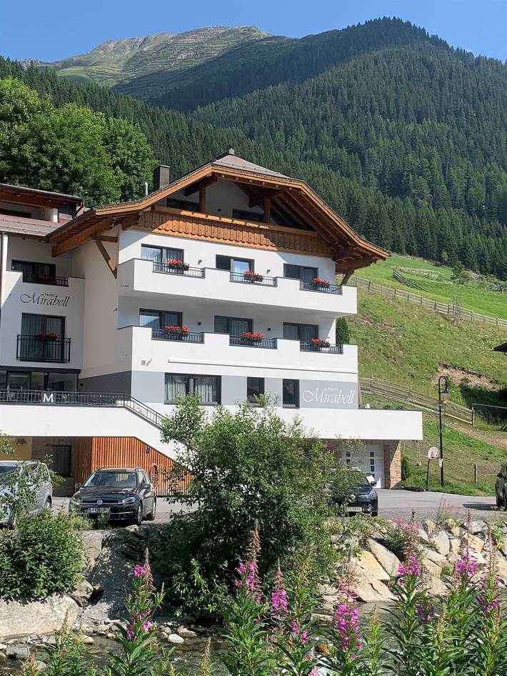 Geheel vakantieappartement, Short Stay in Apartment 8-10 People in Ischgl, Verwall 