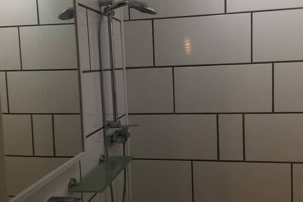 Bungalow in een rustige bosrijke omgeving direct aan het wandelpad in Reinhardtsdorf-Schöna, Elbezandsteengebergte