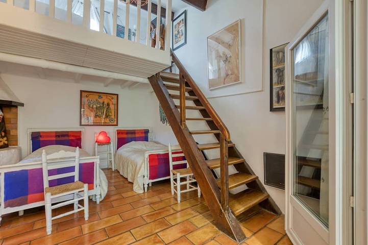 Gîte pour 4 personnes, avec jardin à Saintes-Maries-de-la-Mer - 2